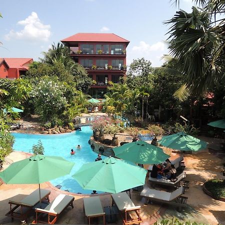 Elephant Blanc Phnom Penh Exterior foto